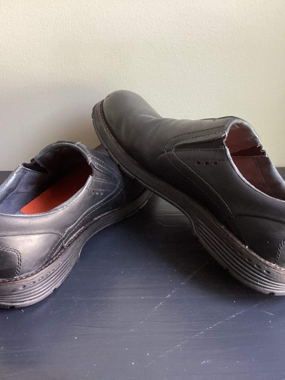 Men’s MERRELL MOC SLIP-ON BLACK LEATHER CASUAL SHOES SIZE 11.5